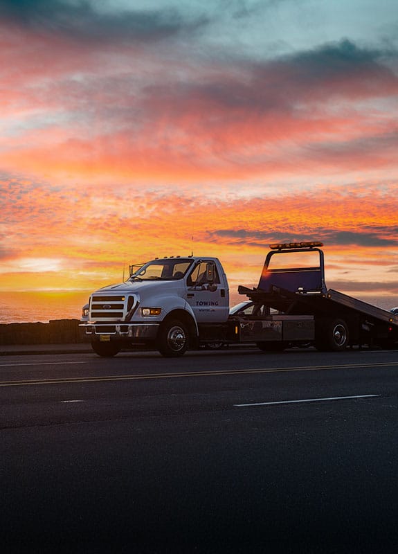 MKi-Wheels-tow-truck-inset-vdesktop-1 Specialized Insurance for Towing Companies